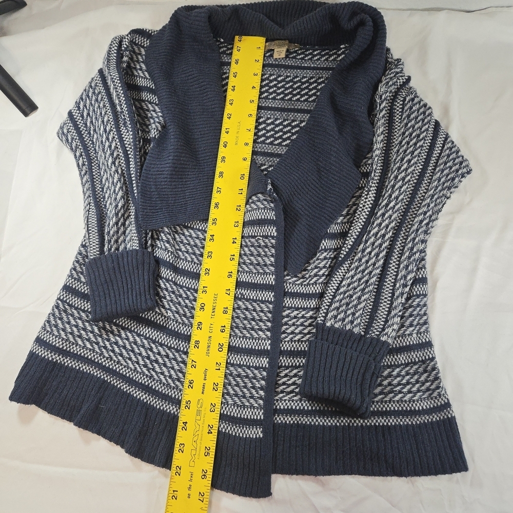 Women's Navy and White Striped Sweater - Picture 4 of 7